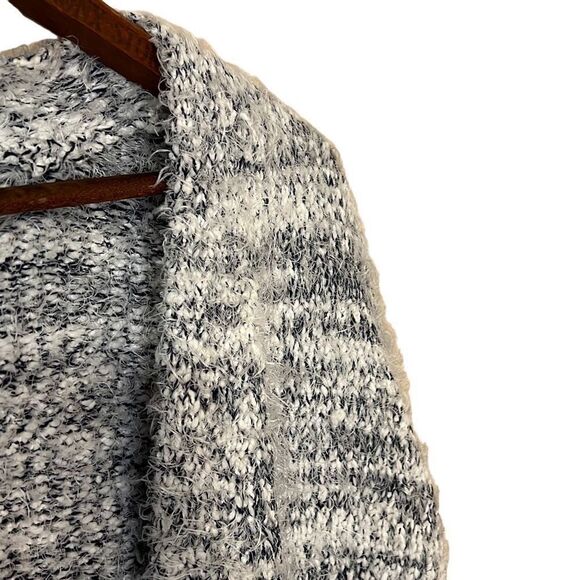 Peyton Primrose Open Front Fuzzy Sweater - Picture 4 of 9